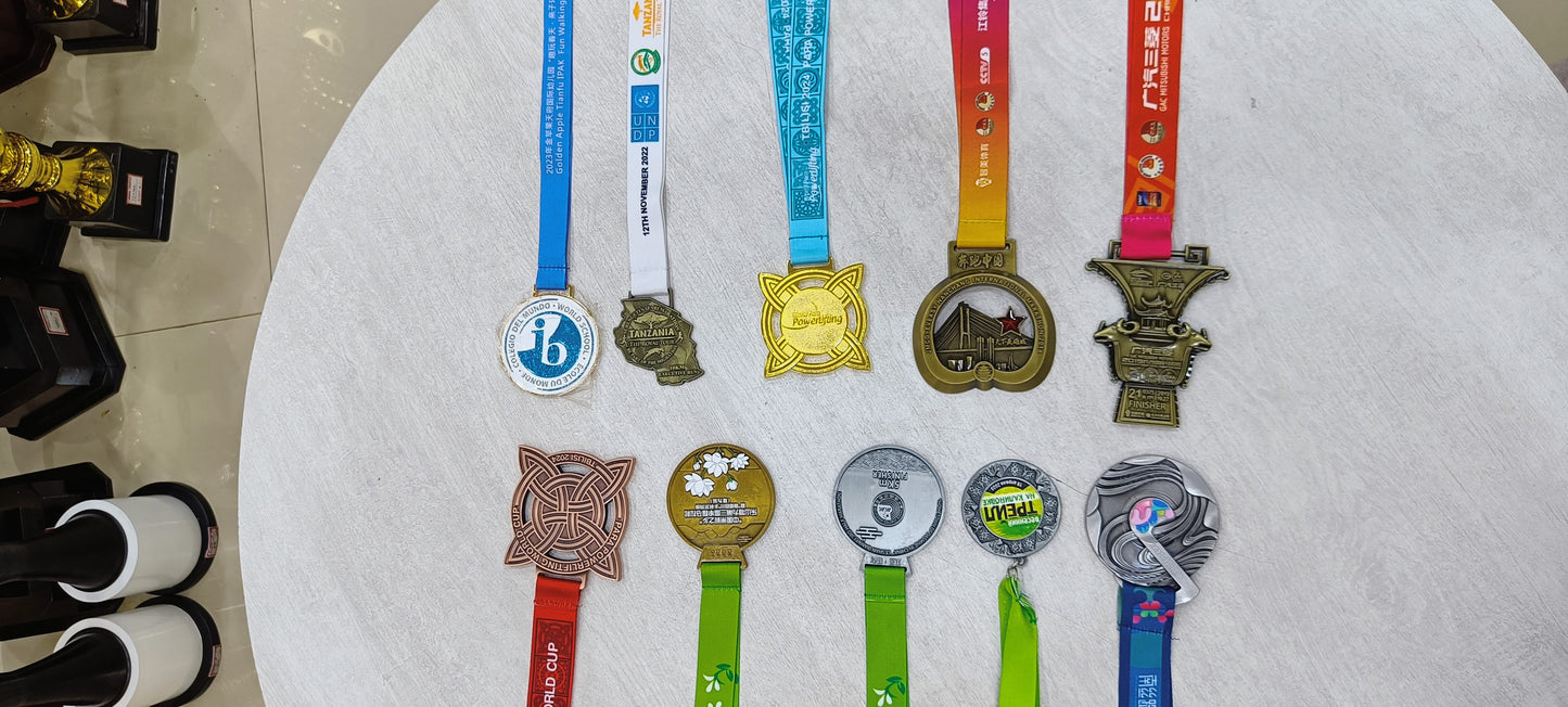 Custom Medal with Lanyard Personalized Awards Sports Corporate Trophies4