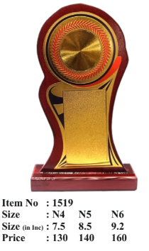 Elegant wooden memento award